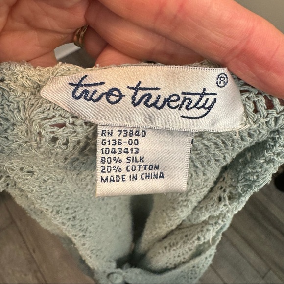 Vintage Crochet Silk Blend Short Sleeve Button Front Cardigan Sweater - Medium - Picture 4 of 6